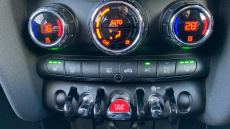 MINI Hatchback 1.5 Cooper Classic 3dr Petrol Hatchback